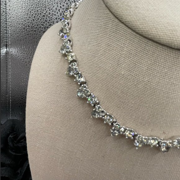 08.19.25_9 Looks like diamonds *** Vintage Bogoff Icy Rhinestones Wreath